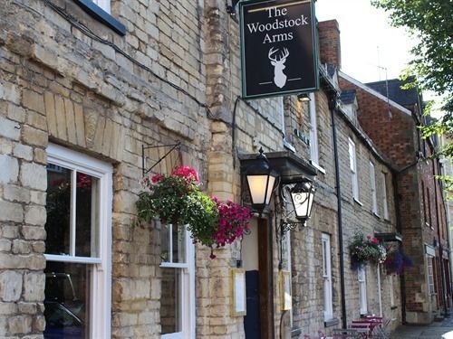Отель The Woodstock Arms Экстерьер фото